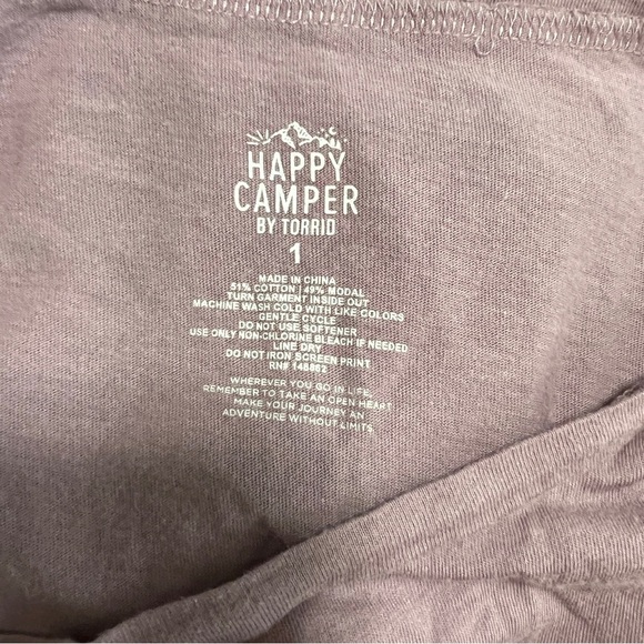 Torrid Happy Camper 1 1X Graphic Tee Feels Like Sushine Purpls Short Sleeve EUC - Picture 4 of 4